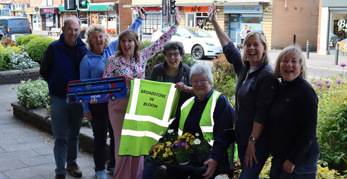 Group of volunteers from Broadstone in Bloom